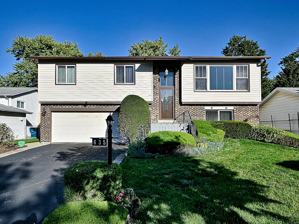 635 N Rumple Ln