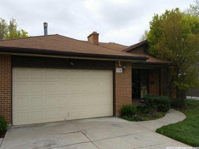 2nd image of 1708 E Meadowmoor Rd