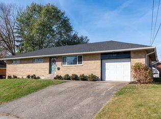 907 Birchwood Dr, Lebanon, OH 45036