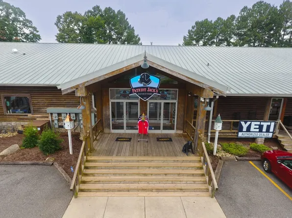 832 E King St, Kings Mountain, NC 28086
