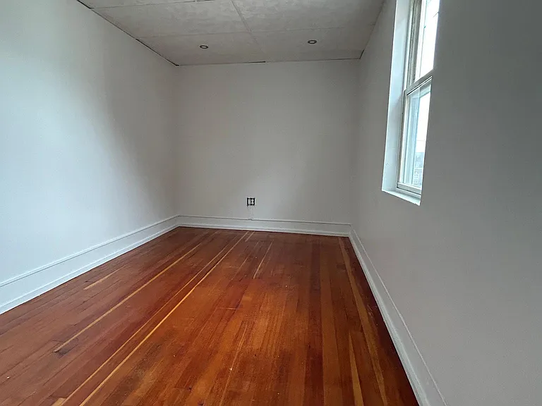 93 W Pearl St #7 — Photo 11