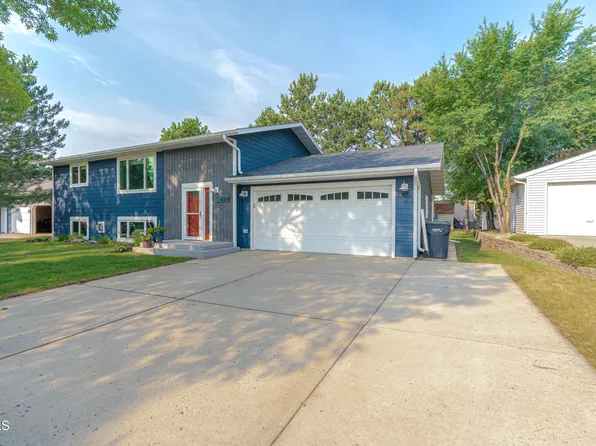 4309 41st Ave NW, Mandan, ND 58554