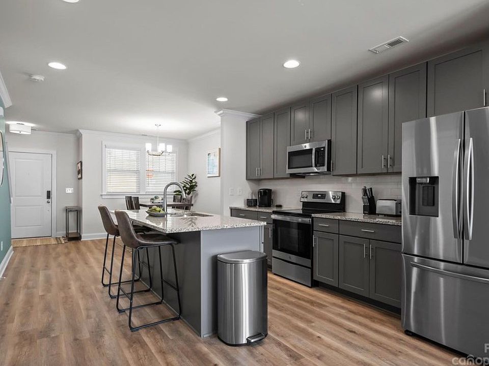 1st image of 1001 Wainwright Ave