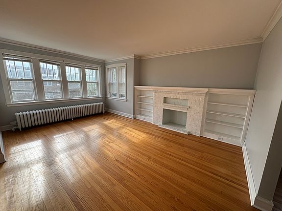 3rd image of 2224 Scoville Ave #2