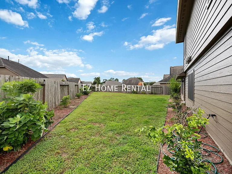 21615 Cavallo Ln — Photo 24