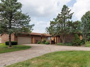 43254 Dellefield Rd, Elyria, OH 44035