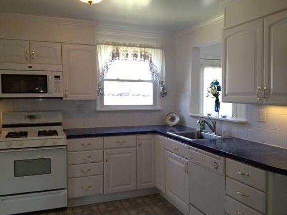 Custom Updgraded Kitchen