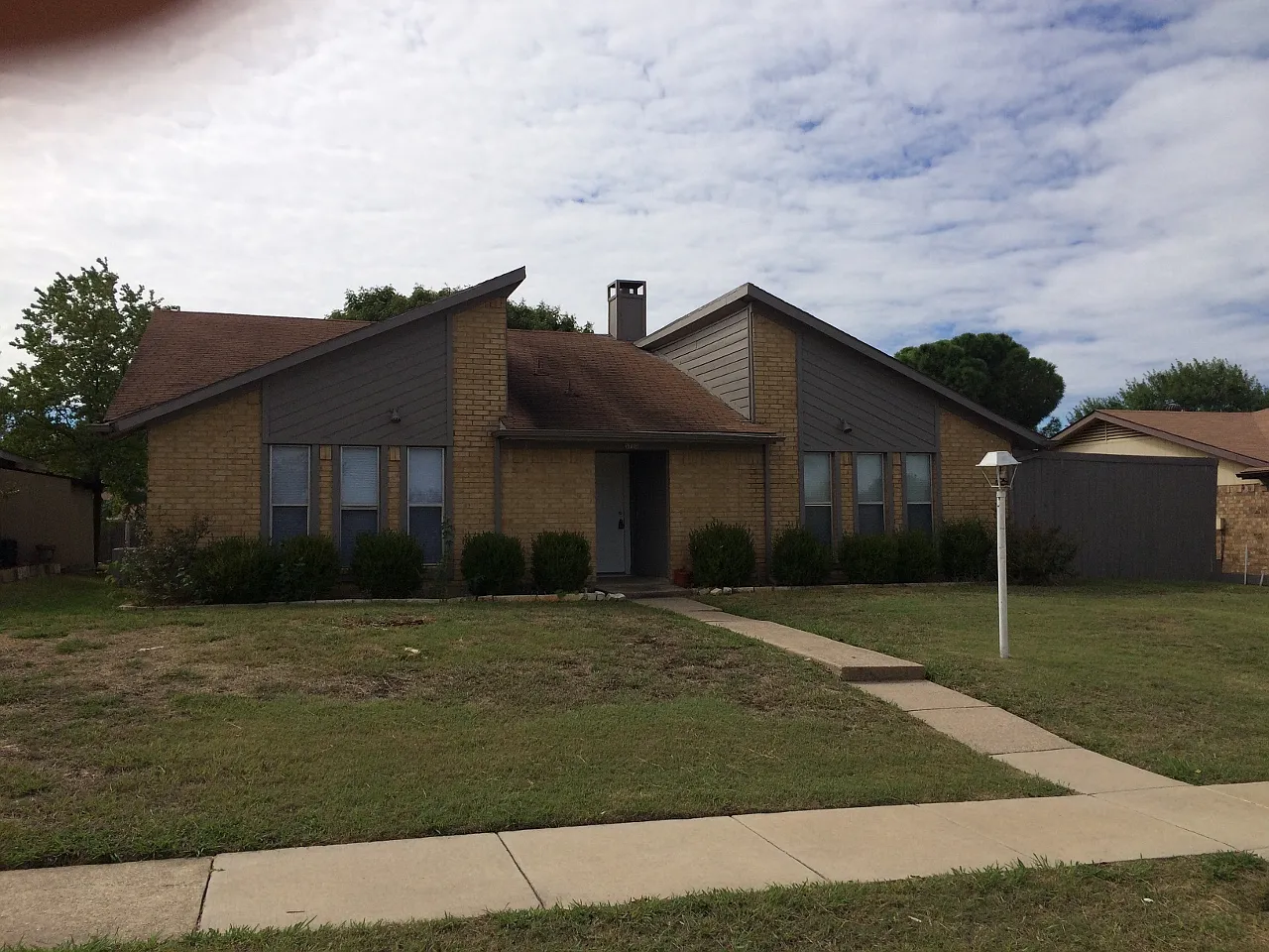 3 bed, 1412 sqft, $2,295 — Photo 1