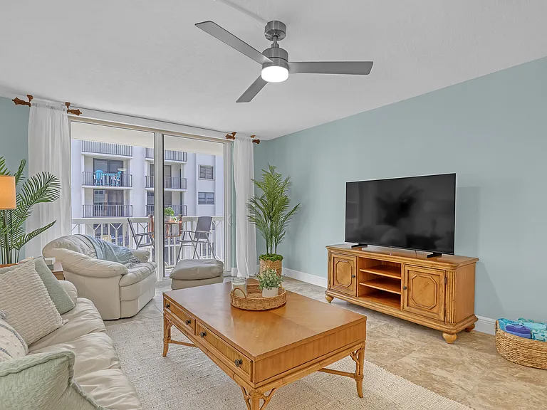 125 Ocean Ave #505 — Photo 7