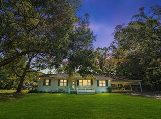 100 Claussen St, Summerville, SC 29483