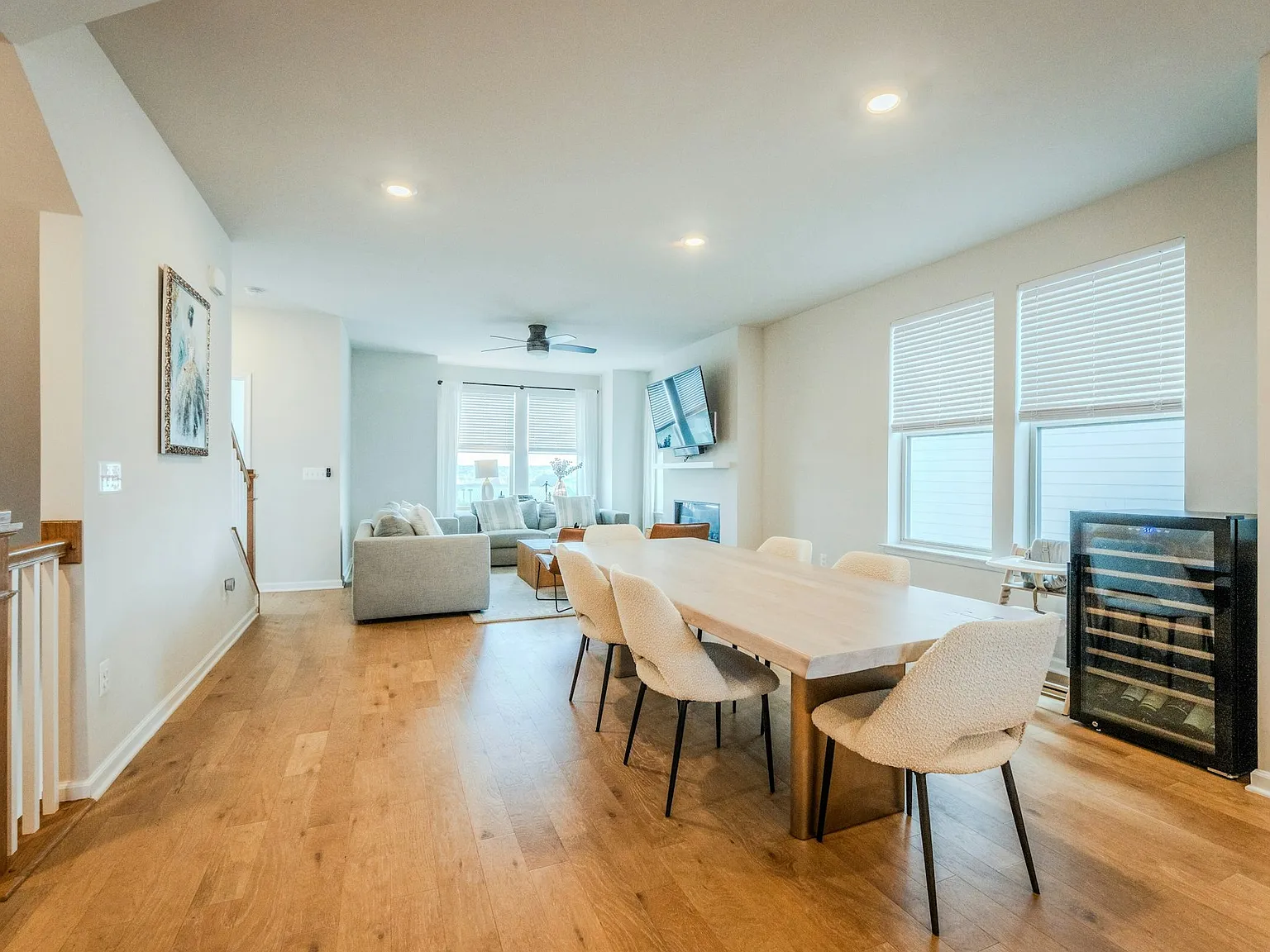 3 bed, 1966 sqft, $3,400 — Photo 4