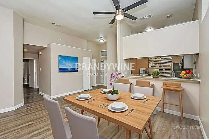 737 Lionel Way — Photo 7