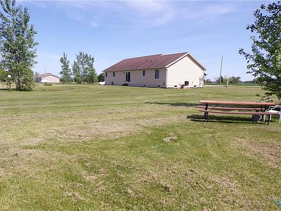3rd image of 9944 County Road L