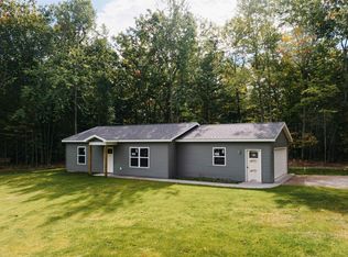 10213 Resort Trl, Interlochen, MI 49643