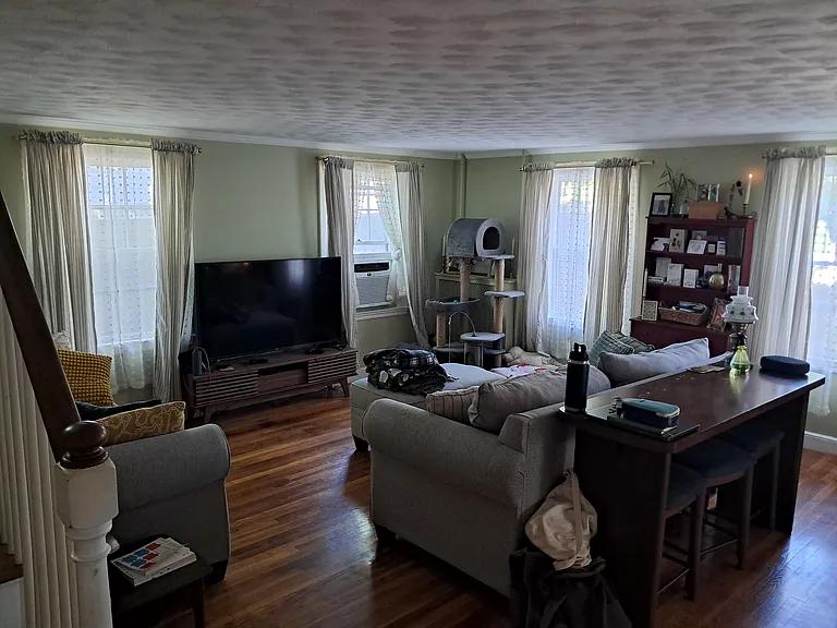 Trenton St — Photo 6