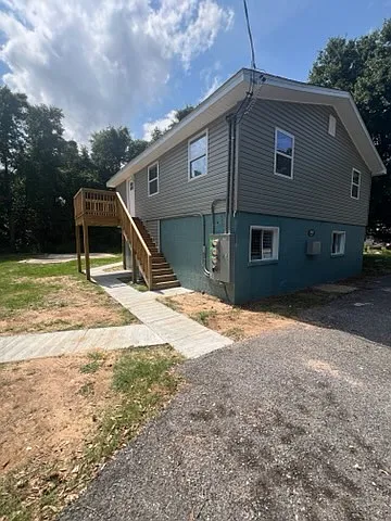 2937 Mission Rd #B — Photo 5