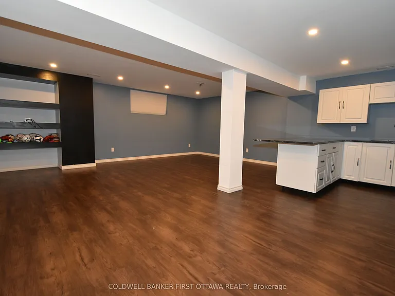 413 Blackleaf Dr — Photo 13