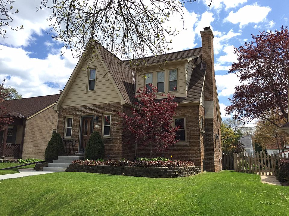 1st image of 3115 E Crawford Ave