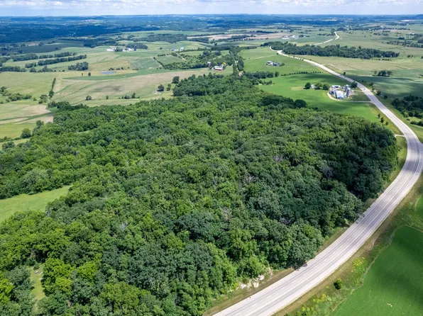 1904 Us Route 20 E, Elizabeth, IL 61028