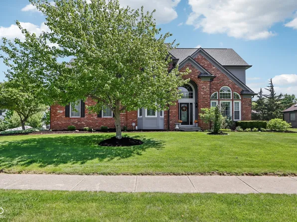 7323 Elm Ridge Dr, Indianapolis, IN 46236