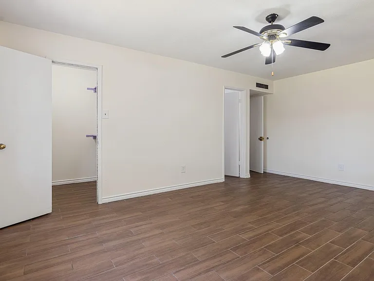 14603 Lorne Dr — Photo 12