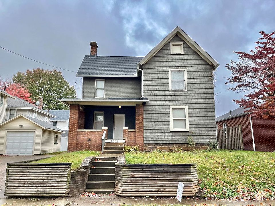 1st image of 1057 10th St NE
