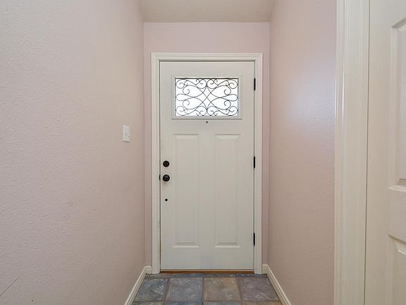 4th image of 13635 Country Pine Ct