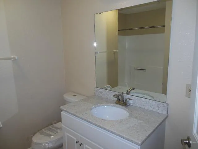 605 NE English Manor Dr #A — Photo 11