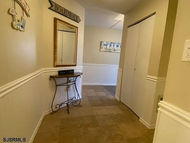 3 bed, 2.5 bath, $2,100 — Photo 3