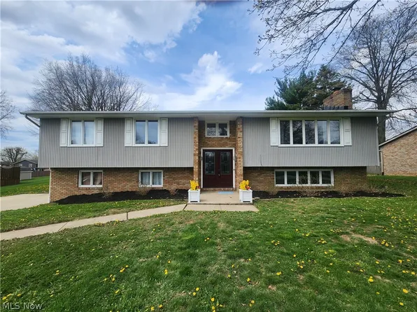 1233 Meese Rd, Louisville, OH 44641