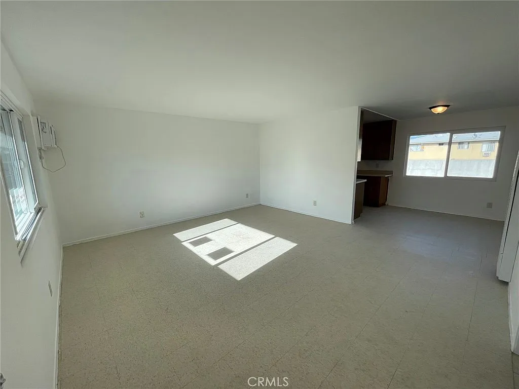 Building Photo - 8800 Cedros Ave #111