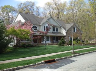 1 Brandywine Ct, Succasunna, NJ 07876