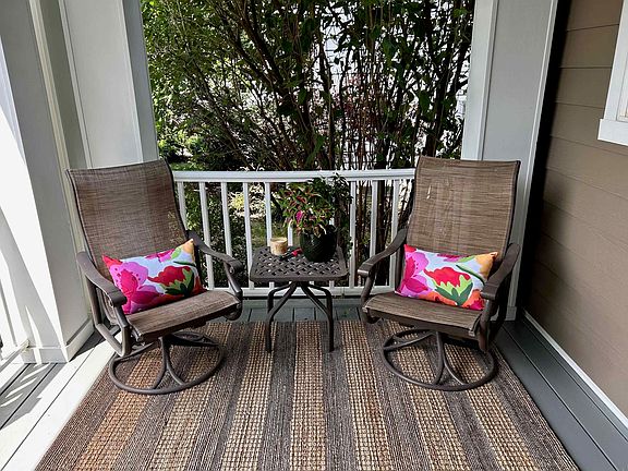 3rd image of 1607 S Renwick Blvd #1