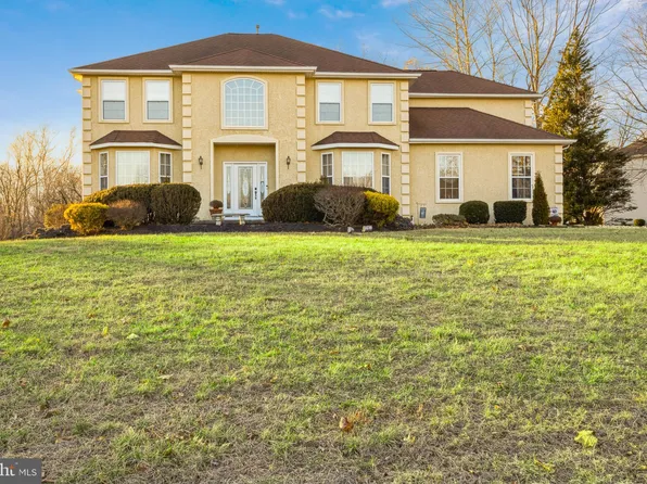 42 Marathon Dr, Woolwich Township, NJ 08085