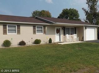 31 N Hummingbird St, Keyser, WV 26726