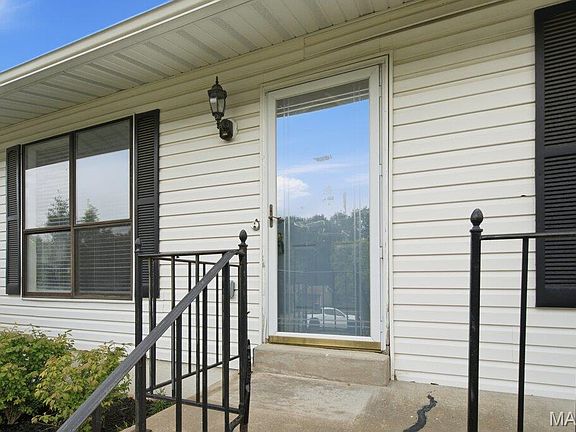4th image of 10607 Saint Michaels Terrace Ct
