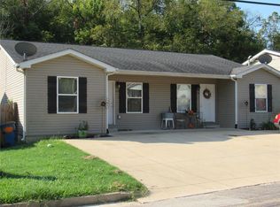 708 Olive St, New Haven, MO 63068
