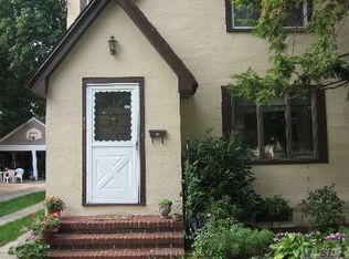 45 Primrose Ln, Hempstead, NY 11550