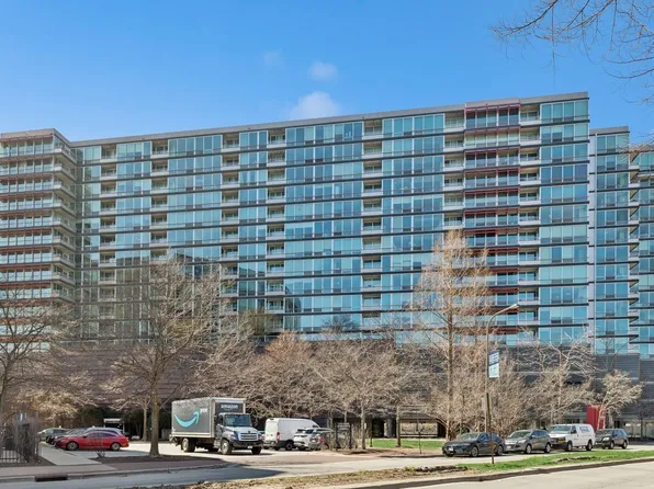 800 Elgin Rd APT 1314, Evanston, IL 60201