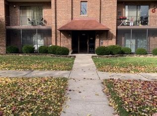 7944 Paxton Ave, Tinley Park, IL 60477