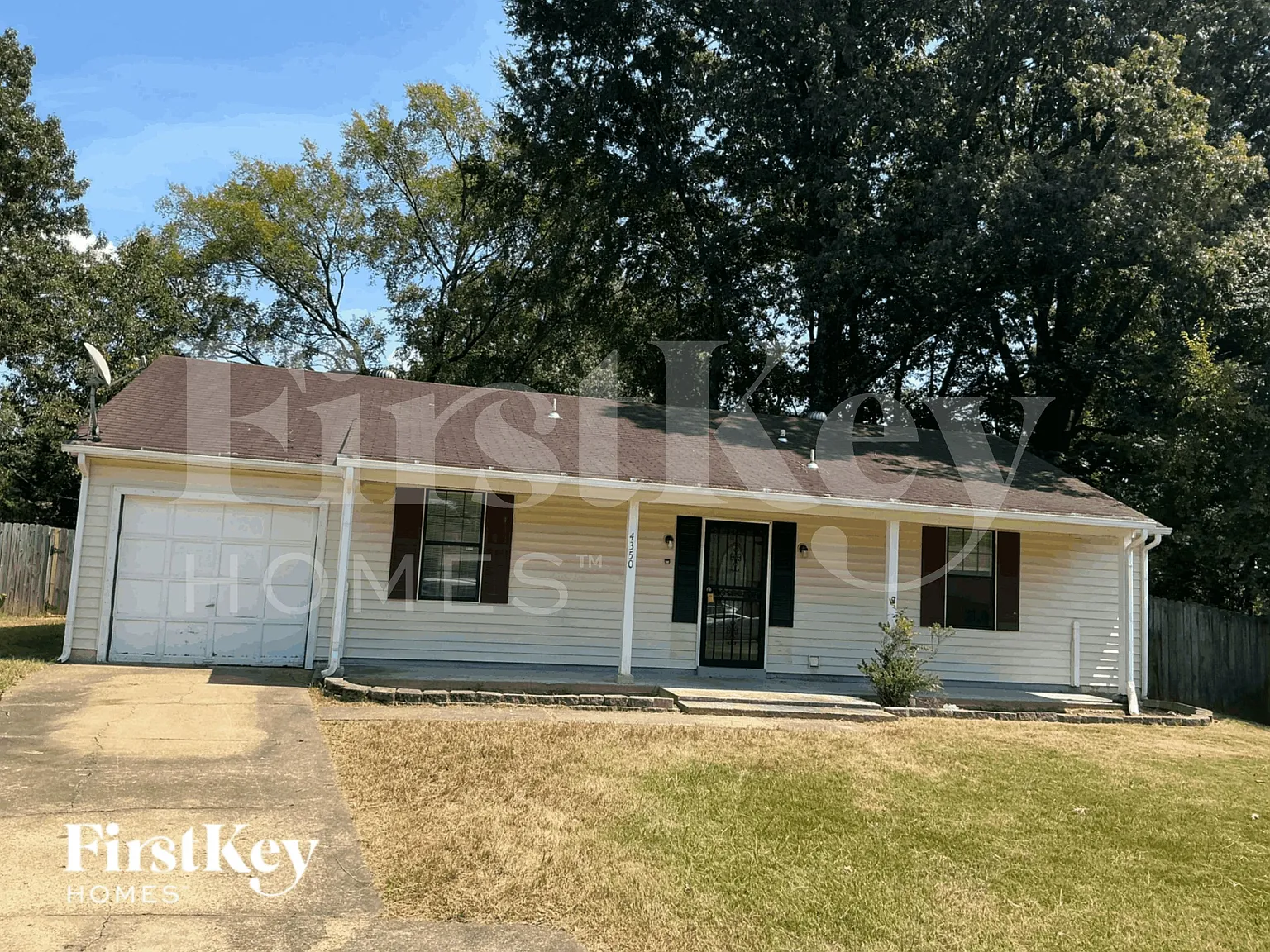 3 bed, 2.0 bath, 1335 sqft, $1,610 — Photo 1
