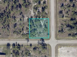 2807 E 11th St #13, Lehigh Acres, FL 33972