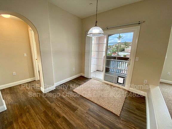 4th image of 2707 Lake Pointe Dr Unit 205