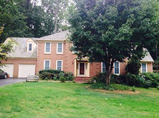 10897 Featherfield Ct, Fairfax, VA 22030
