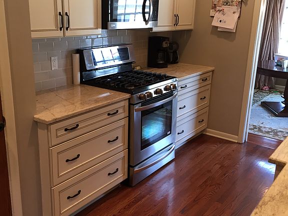 5th image of 2440 Saint Joseph St
