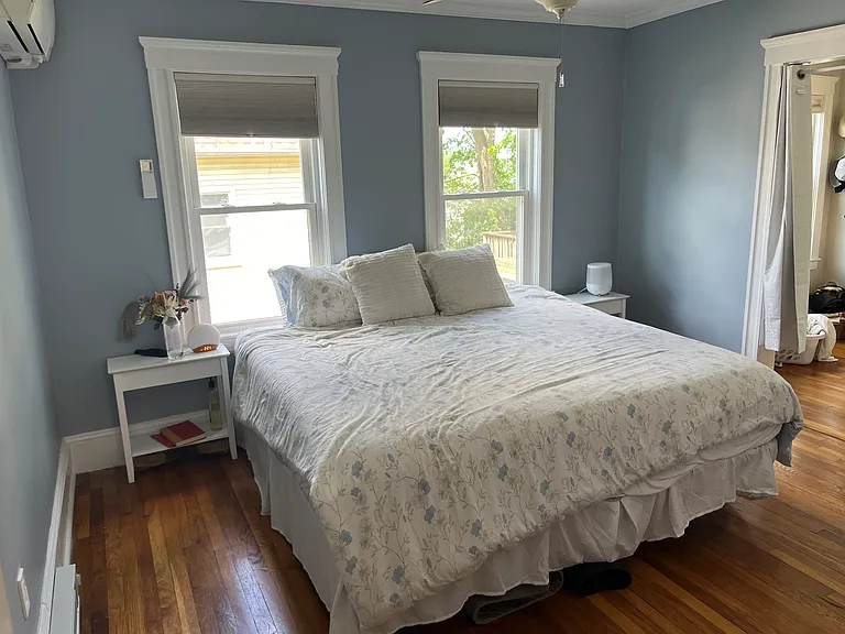 14 Sylvia St #1 — Photo 5