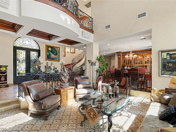4th image of 47 Club Vista Dr