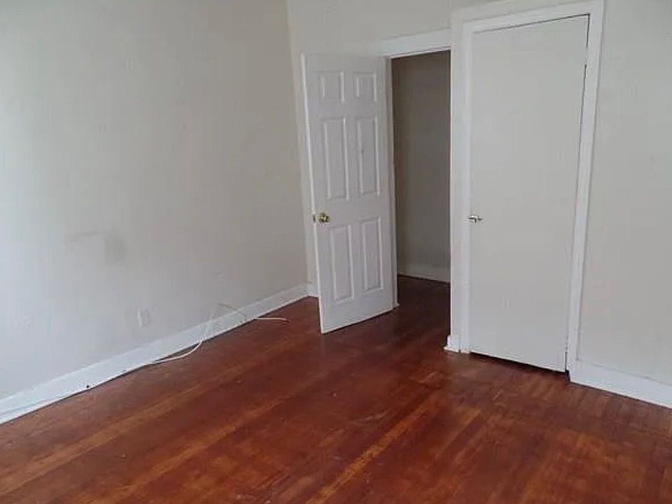 2nd image of 103 Madison Ave #103