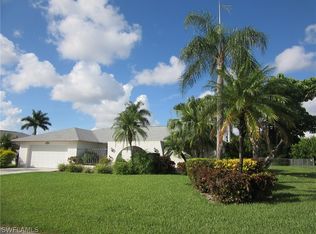 5686 Montilla Dr, Fort Myers, FL 33919