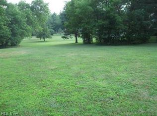 Lilac Ln, Ashland, OH 44805